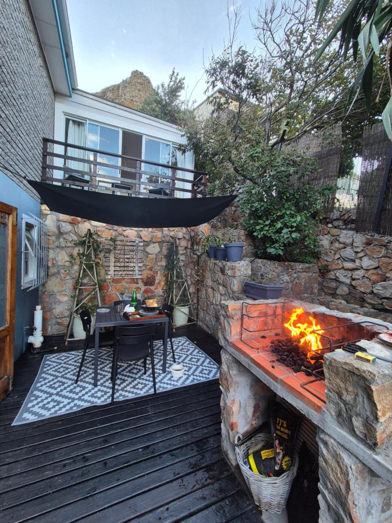 Bluebottle Guesthouse Muizenberg Bagian luar foto
