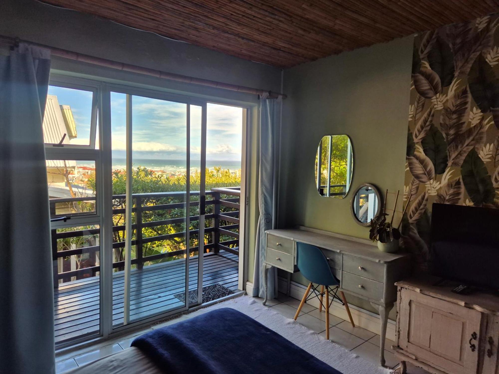 Bluebottle Guesthouse Muizenberg Bagian luar foto